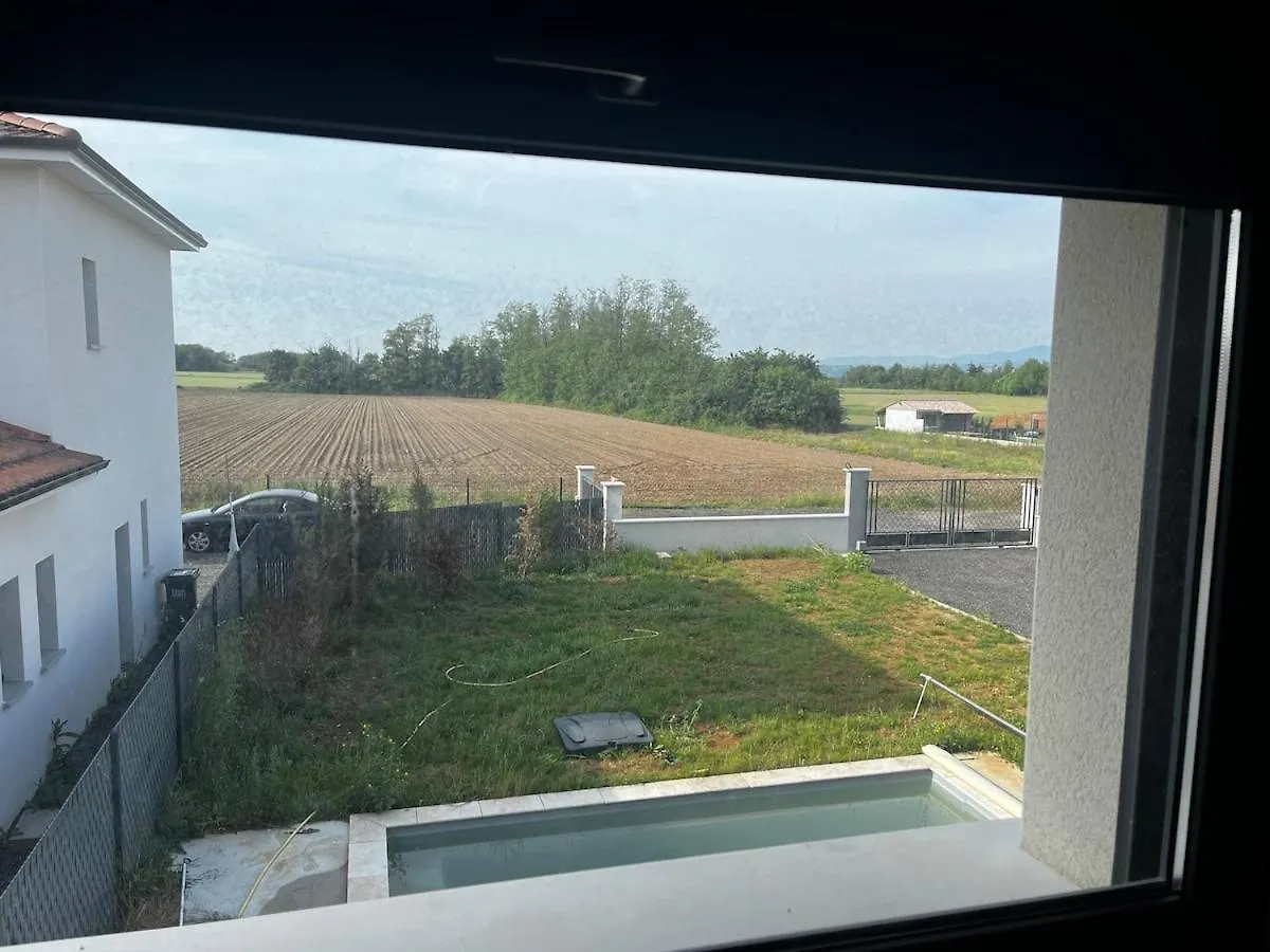 Villa En Campagne Roussillon